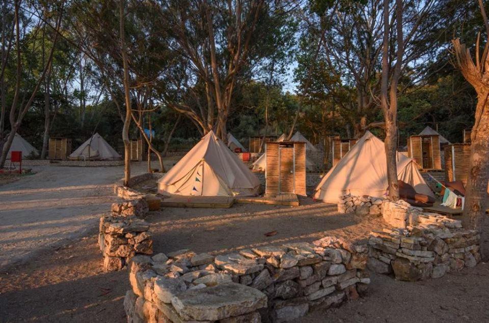 Burano Camping Beach-Bar Nea Thesi Eksteriør billede